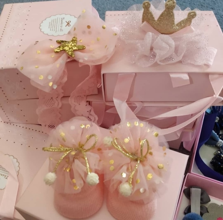 Σετ 3τμχ παπουτσάκια και κορδέλες μαλλιών